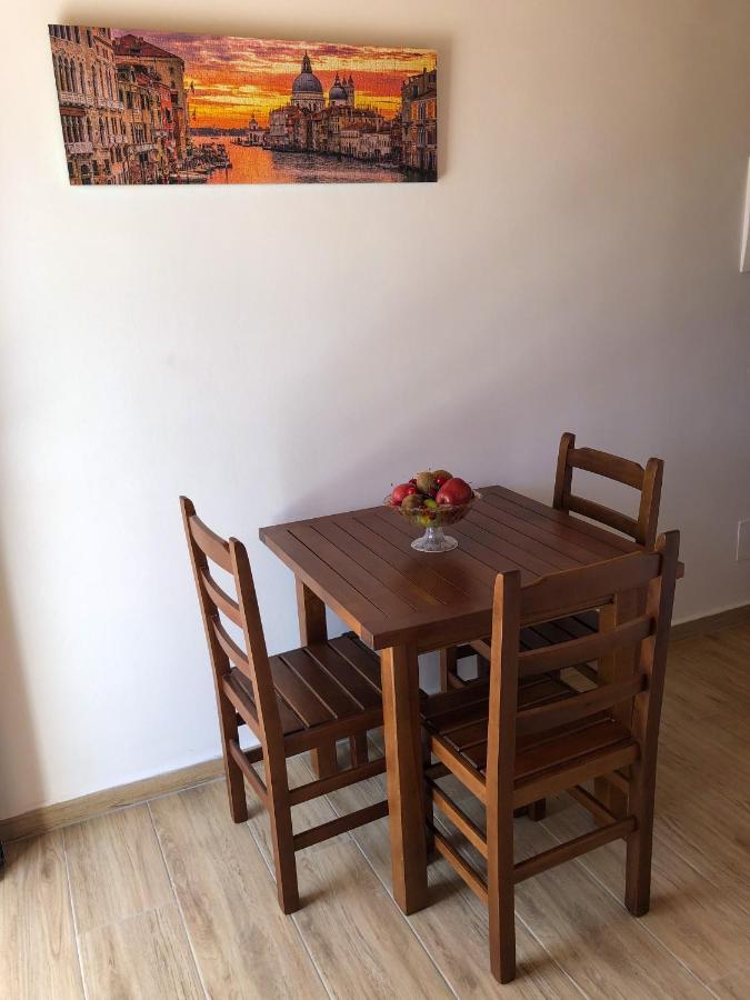Milos Apartments 히마레 외부 사진