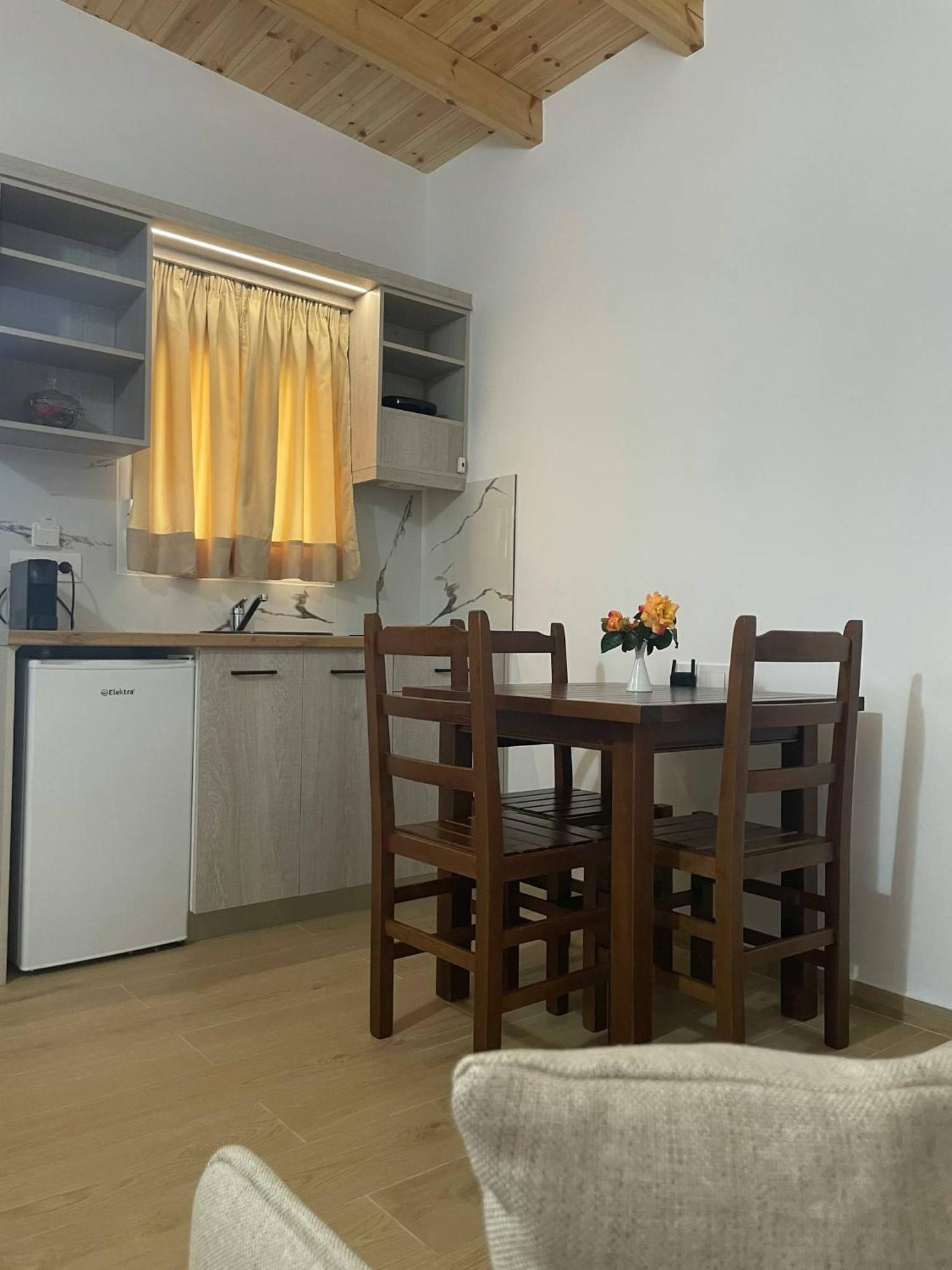 Milos Apartments 히마레 외부 사진